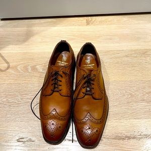 Allen Edmonds wingtip Leiden in walnut, size 9.5